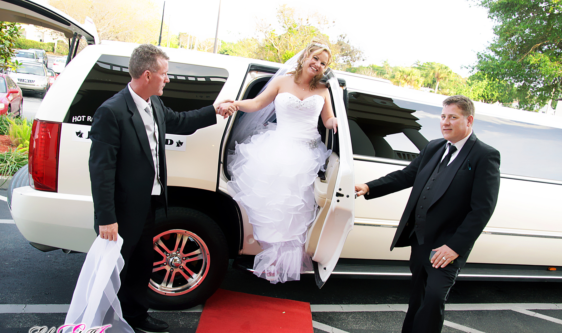 Wedding Shuttle Services for Your Guests