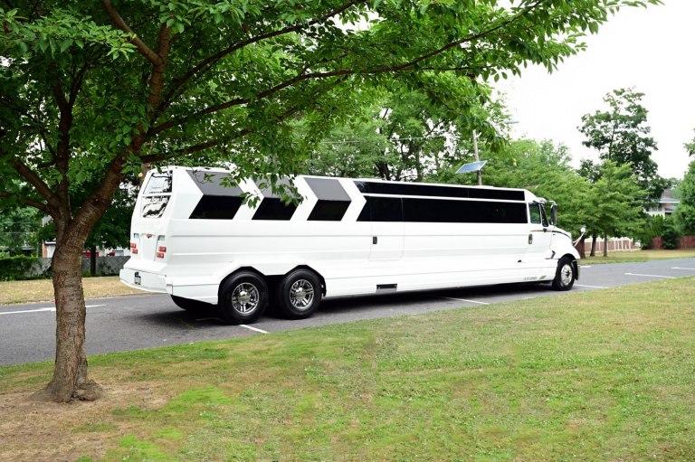 Pro Star Transformer Party Bus
