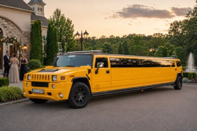 Yellow Hummer H2 Limo (18&ndash;20 Comfort / 22 Max)