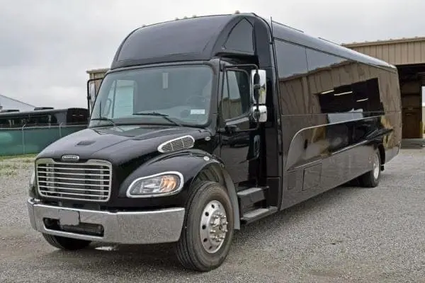 Freightliner Black Party Bus (44 Comfort / 50 Max)
