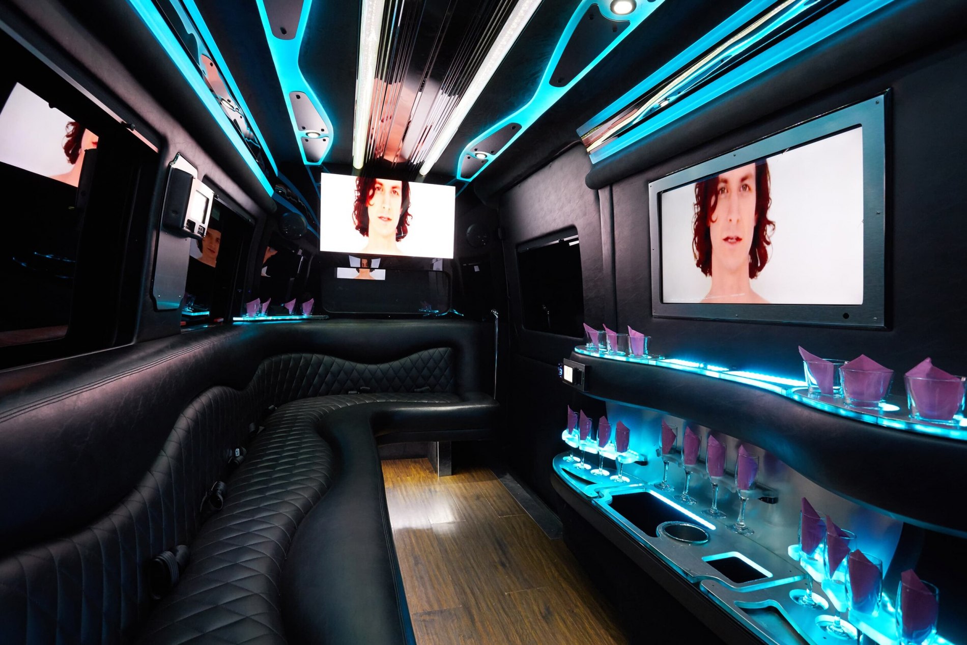 Pembroke Pines, FL limousine Bravo Limo Services